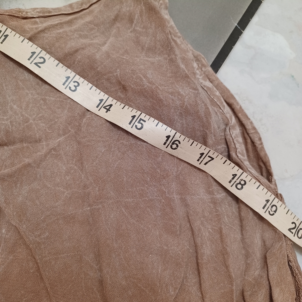 Mimi fringe top. - Picture 4 of 4